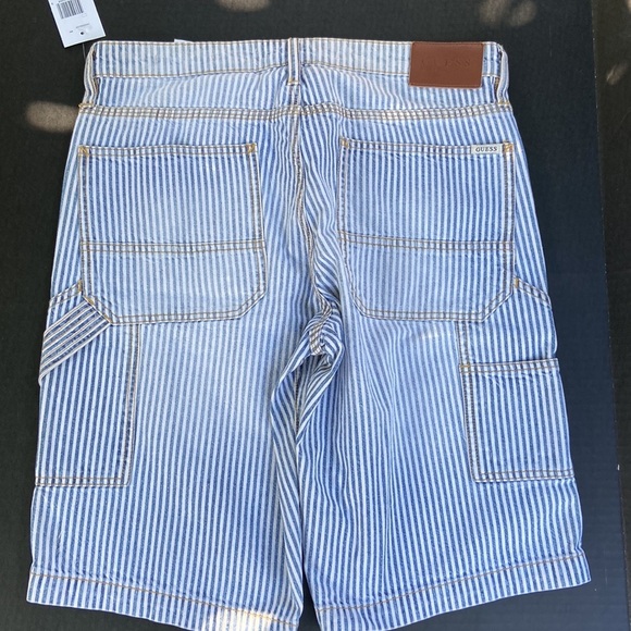 New GUESS Men’s Denim Short SZ 32 - Picture 6 of 8